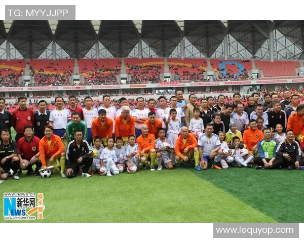 香港足球明星赴青海挑战高原足球赛场展现风采与激情