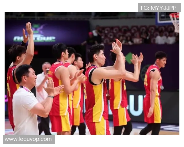 篮球明星奥特曼的传奇之路如何改变了中国篮球的未来与发展